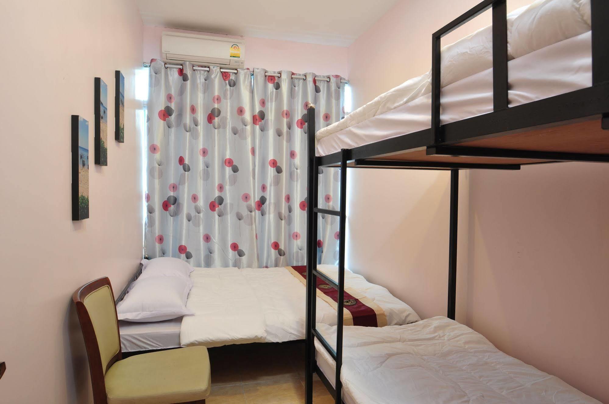 Orchid Hostel Bangkok Ngoại thất bức ảnh